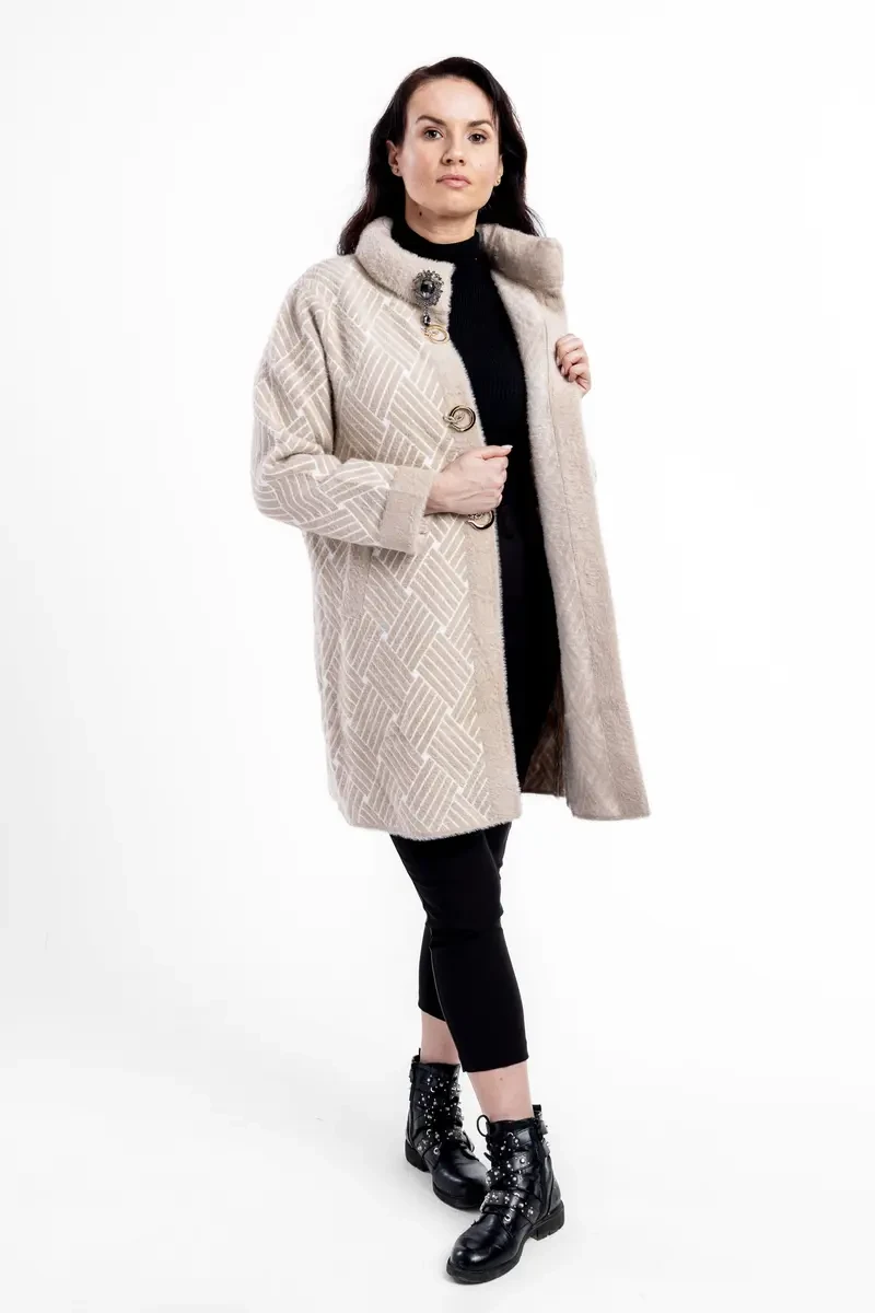VA2066 - 2029 color 1 PSKI0672_web.webp