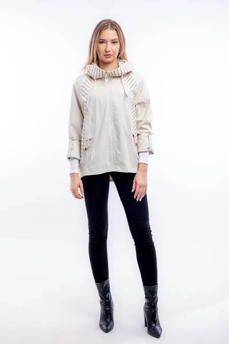 VA2082 - SC25-013 off-white PSKI0836.webp