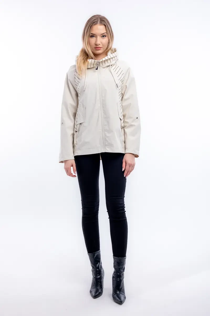 VA2082 - SC25-013 off-white PSKI0839.webp