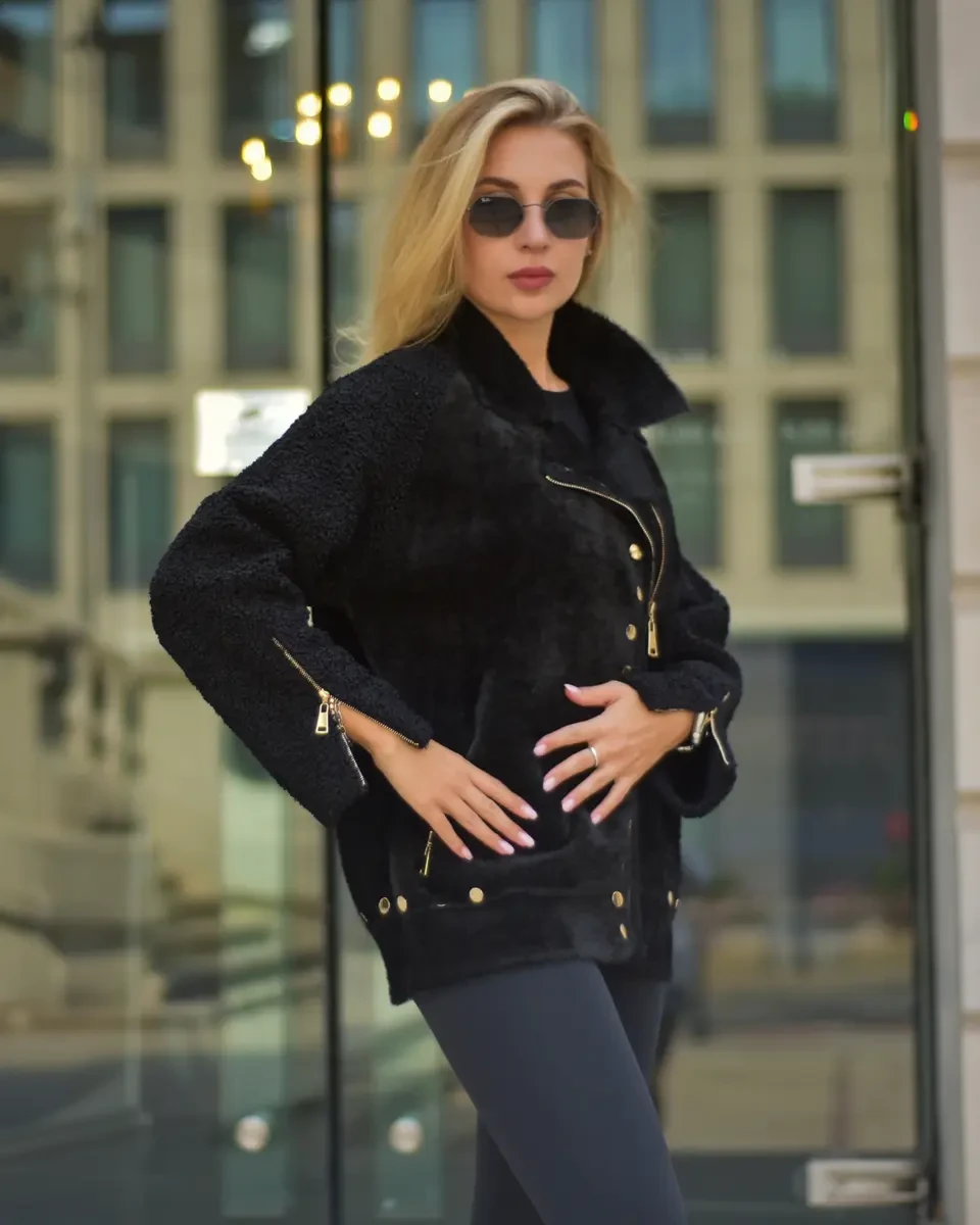VA2047-L176 c2_05a.webp