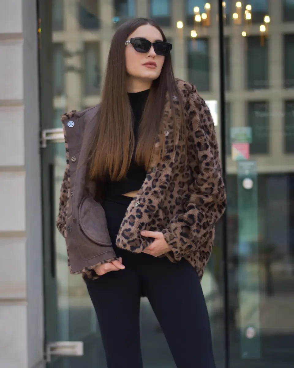 VA2047-W729 coffee_01a.webp