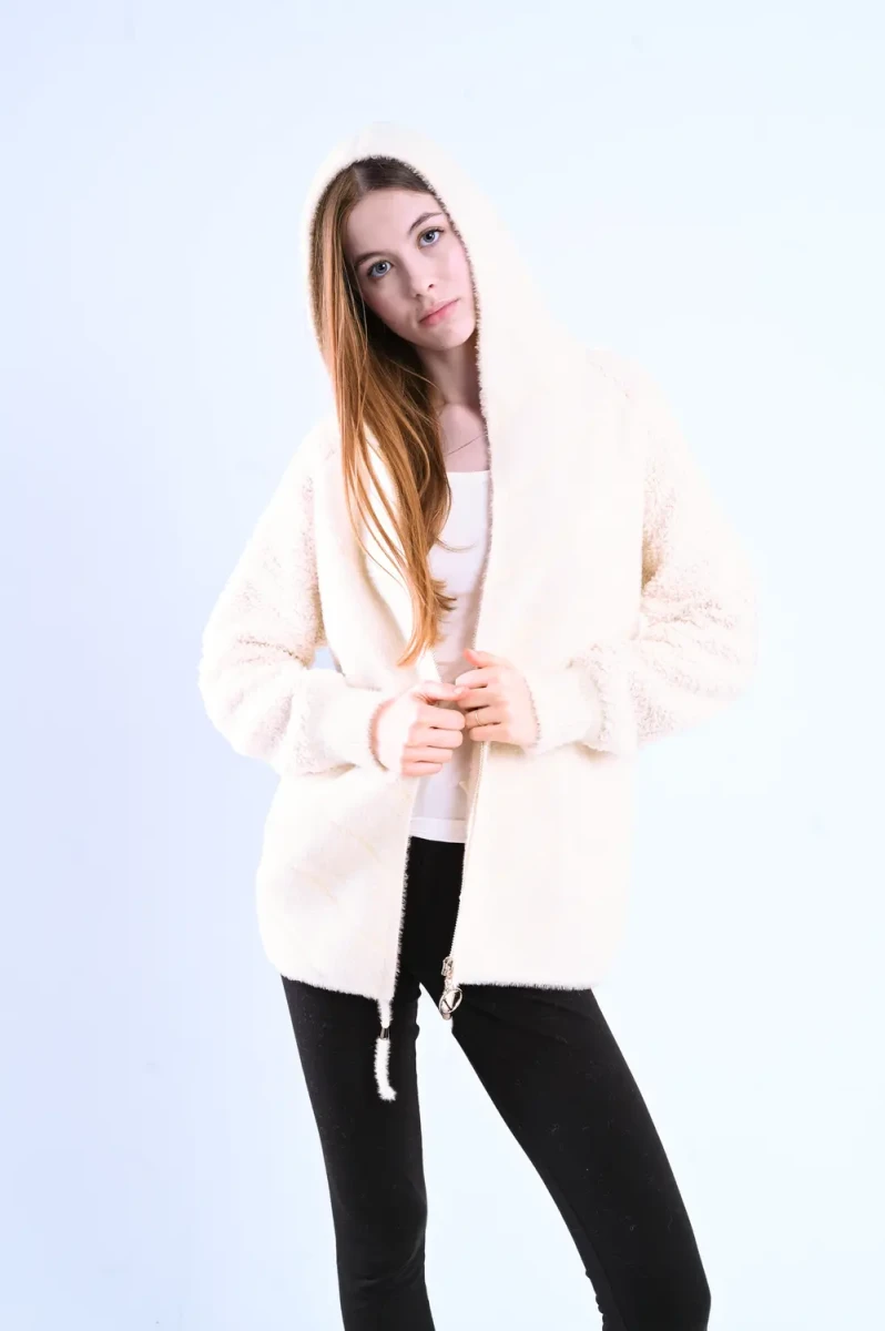 VA2021-6657-color 04 - 7075a.webp