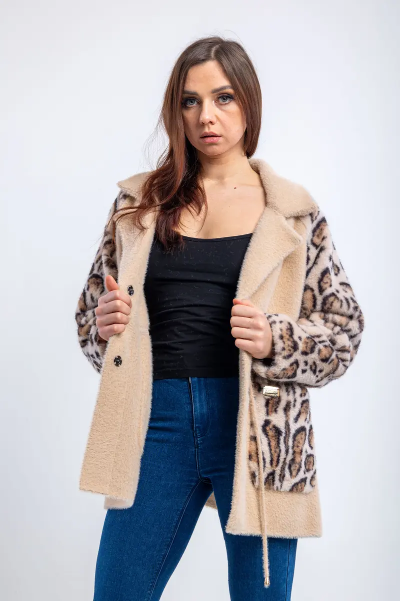 VA2061 - 82525 color 31 PSKI0179.webp