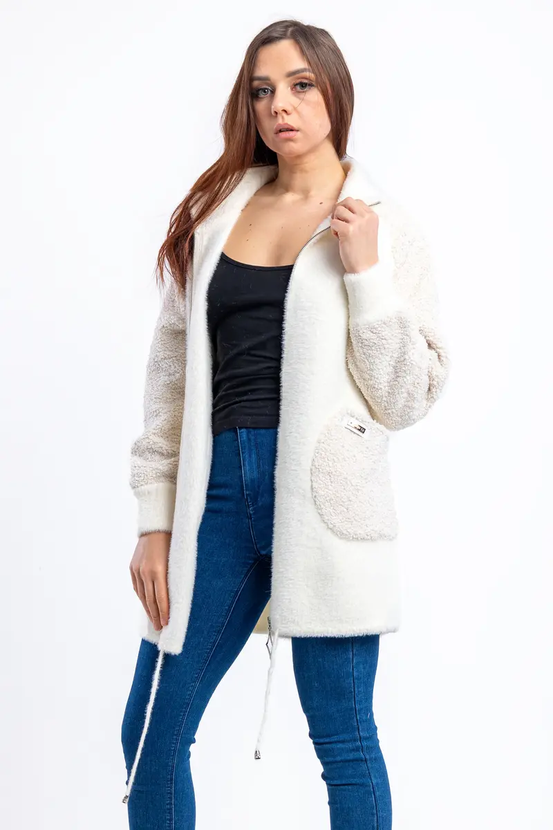 VA2058 - 4192 color 04 PSKI0208.webp