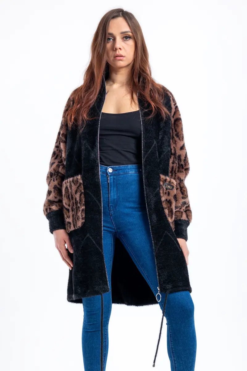 VA2065 - 82558 color 02 PSKI0021a.webp