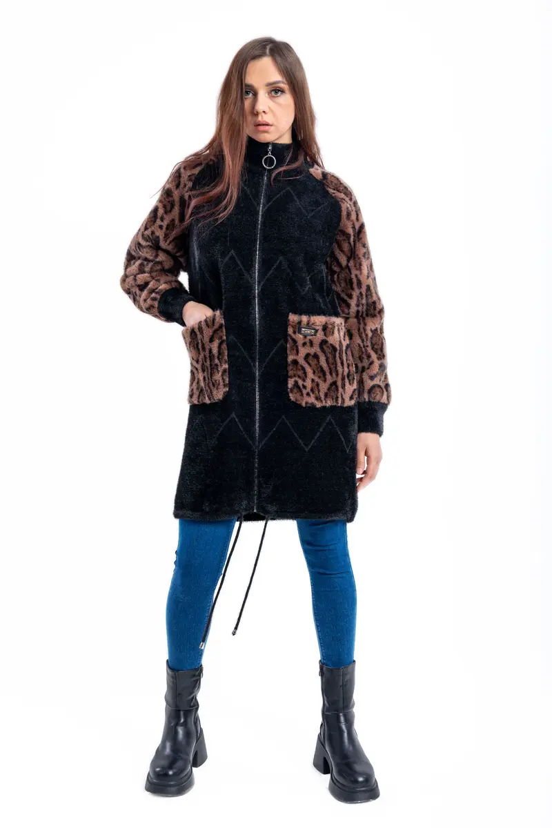VA2065 - 82558 color 02 PSKI0024.webp