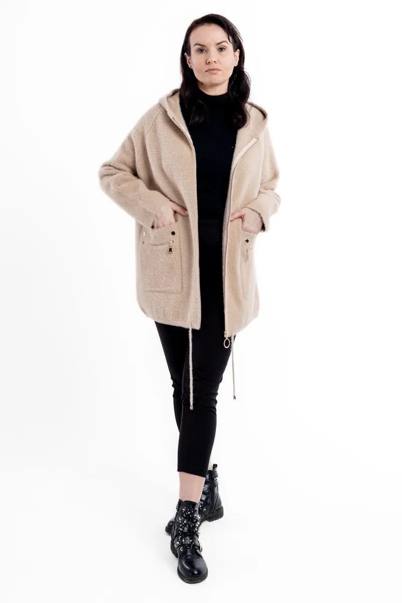 VA2075 - 82576 color 1 PSKI0652.webp